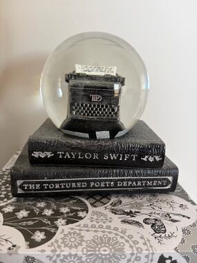 Taylor Swift TTPD Snowglobe